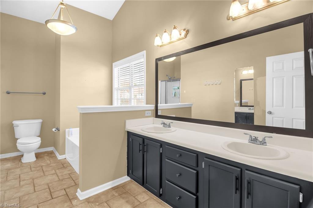 1505 Fiddlers Knoll Drive