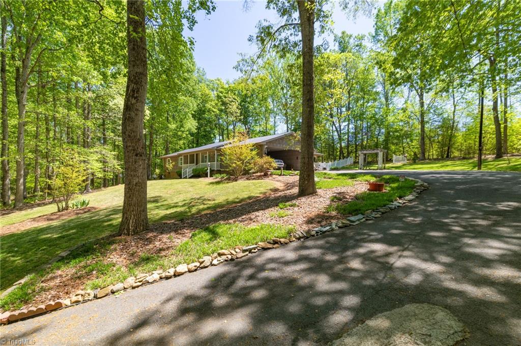 3133 NC HIGHWAY 49 S