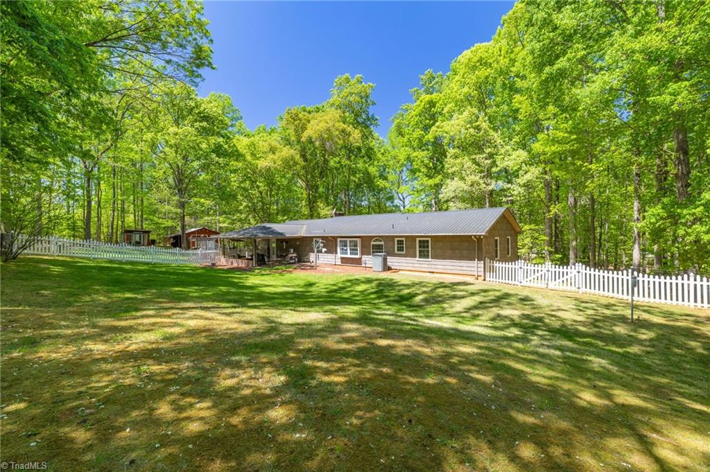 3133 NC HIGHWAY 49 S