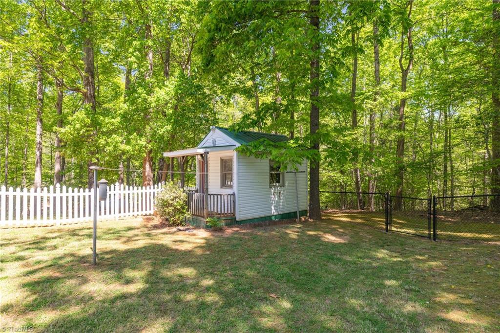 3133 NC HIGHWAY 49 S