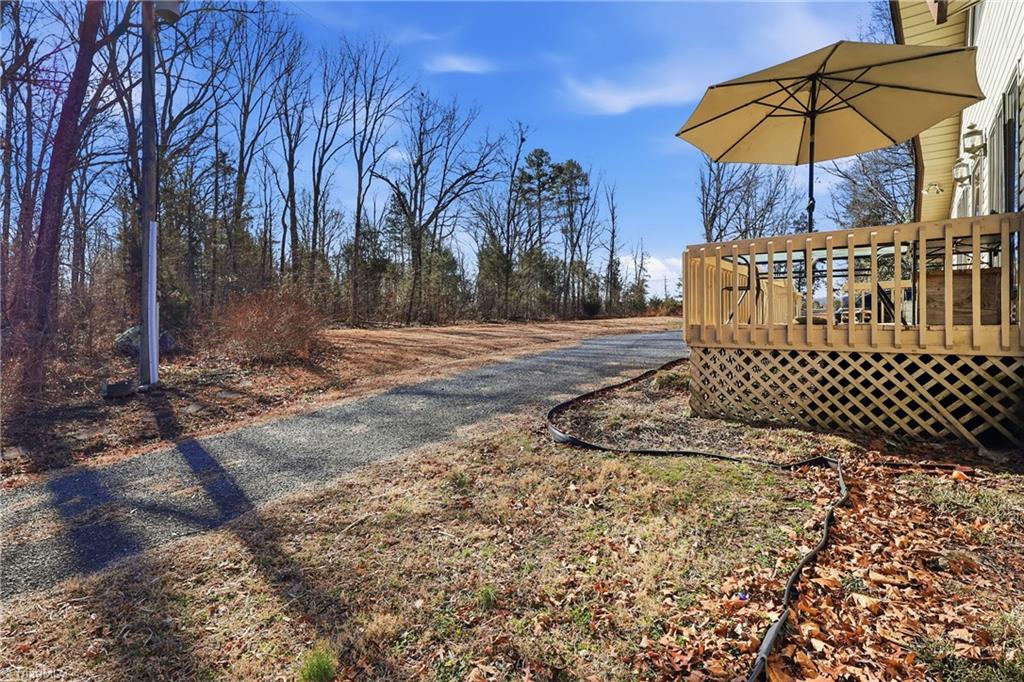 8015 E US Highway 64