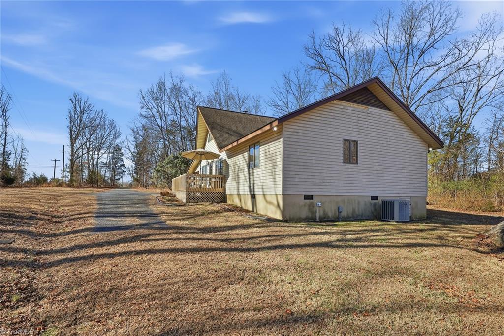 8015 E US Highway 64