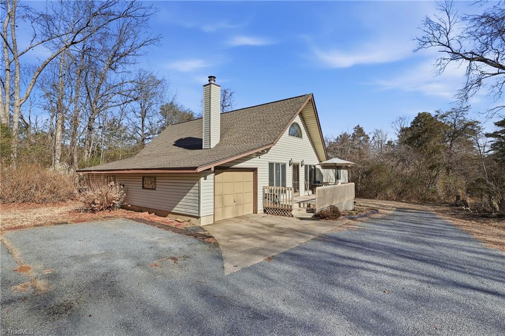 8015 E US Highway 64