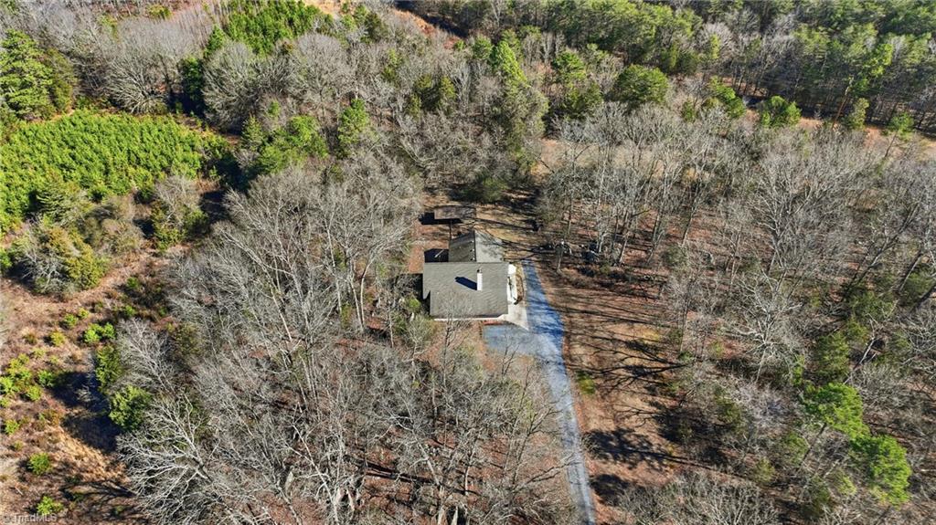 8015 E US Highway 64