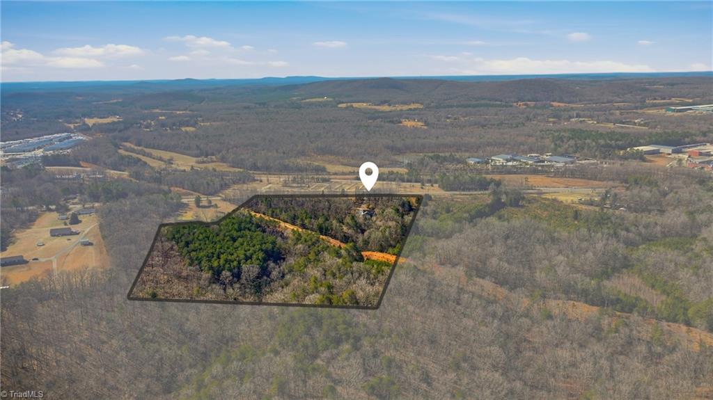 8015 E US Highway 64