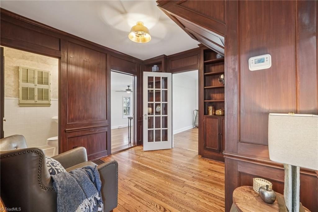 907 Sunset Drive