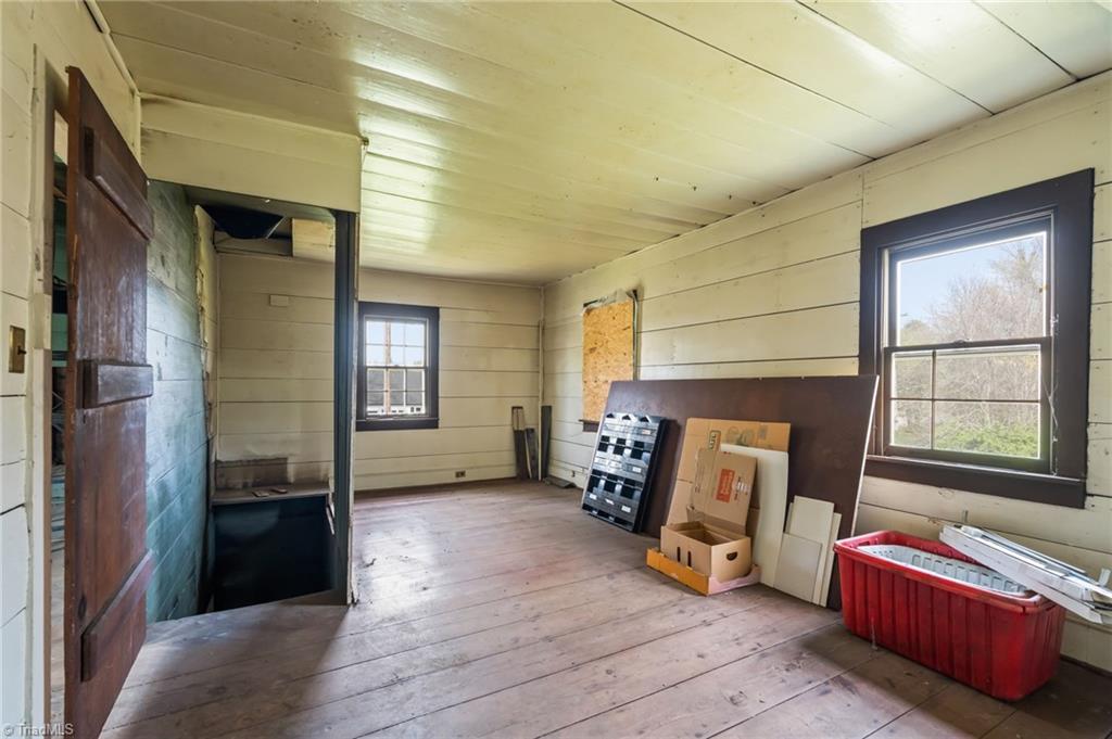 606 E Springfield Road