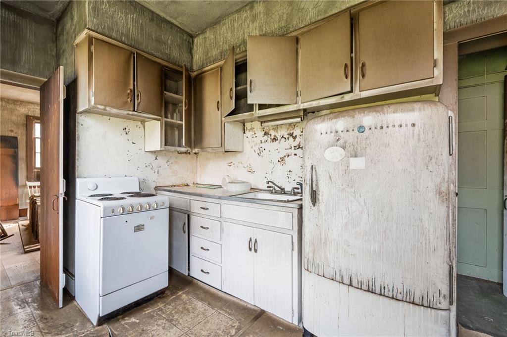 606 E Springfield Road