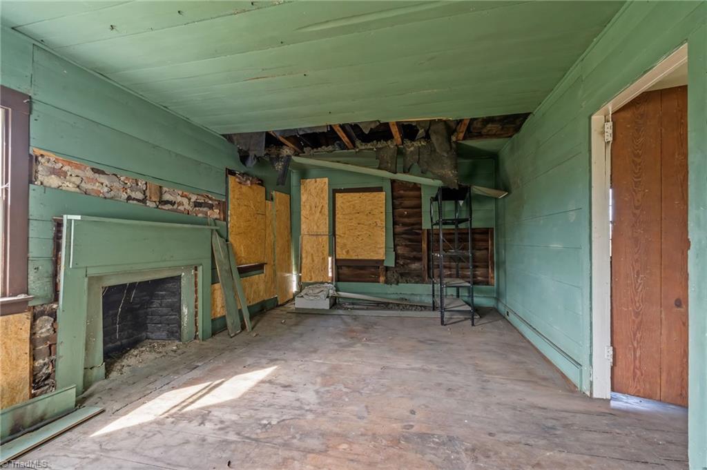 606 E Springfield Road