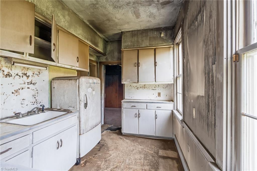 606 E Springfield Road