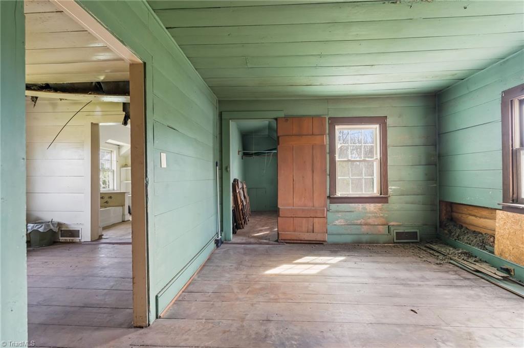 606 E Springfield Road