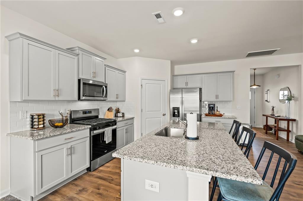 3216 Highlander Point