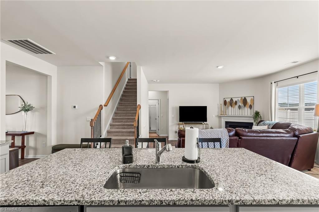 3216 Highlander Point