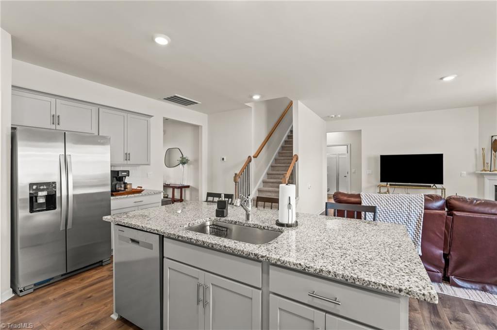 3216 Highlander Point