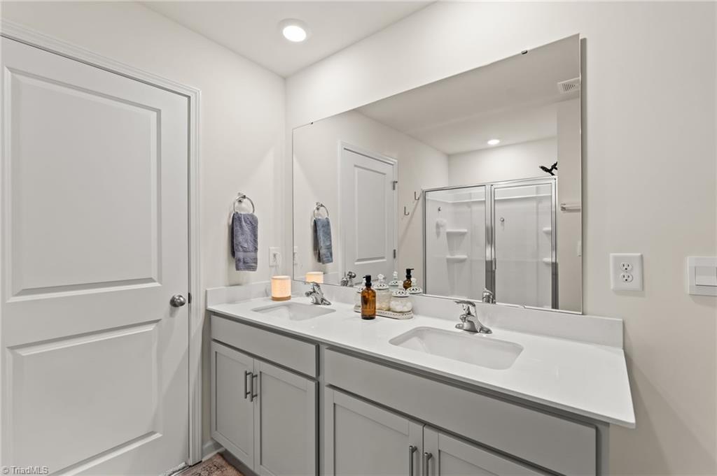 3216 Highlander Point