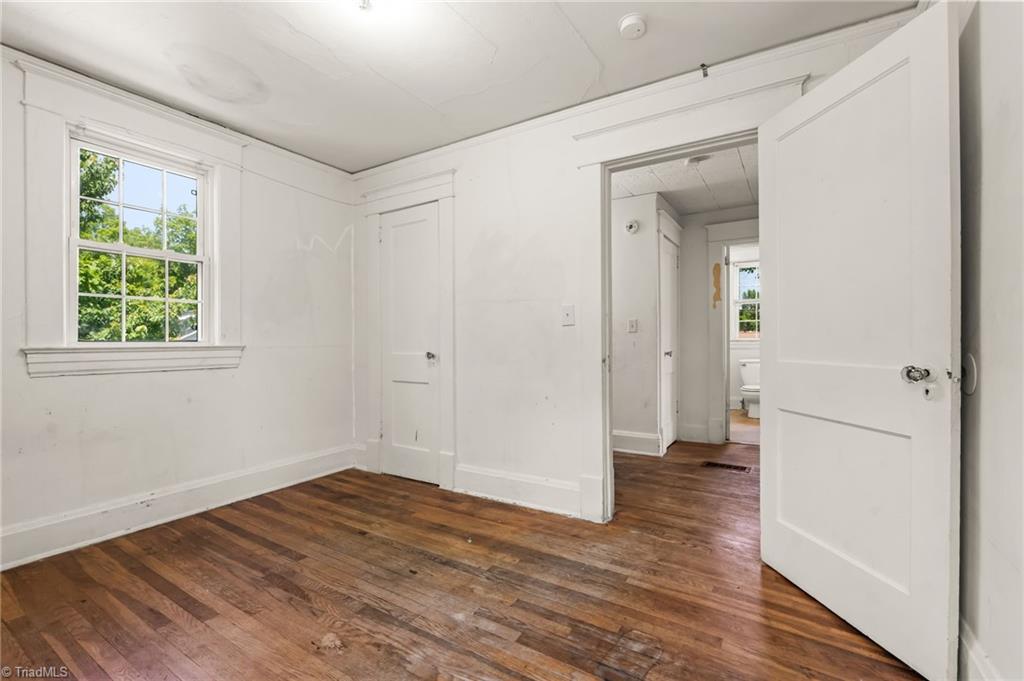 611 W Lexington Avenue