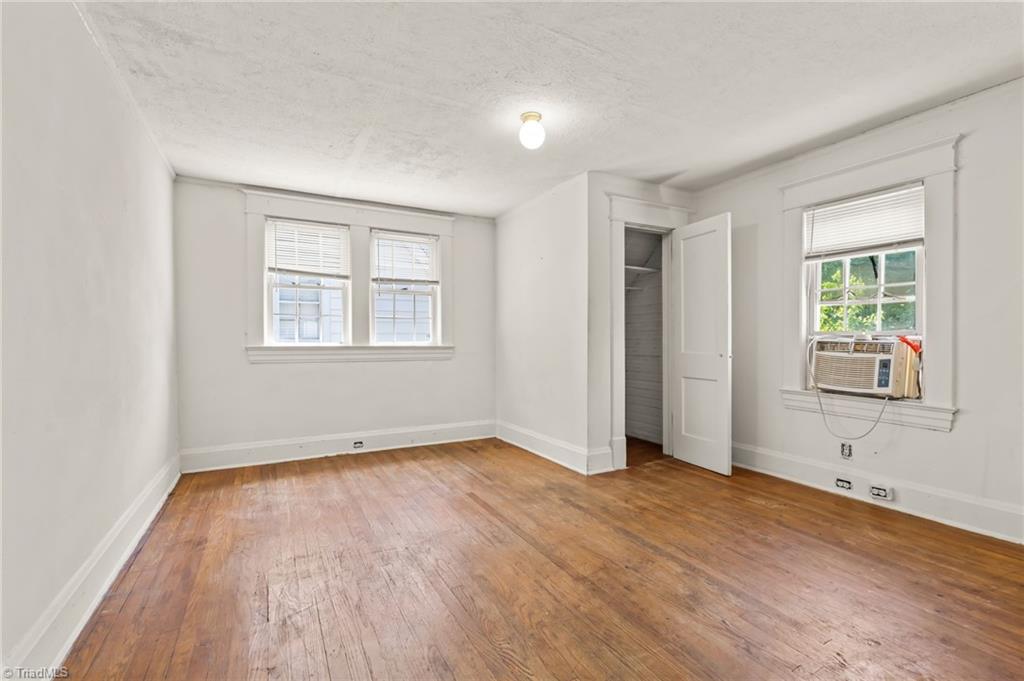611 W Lexington Avenue