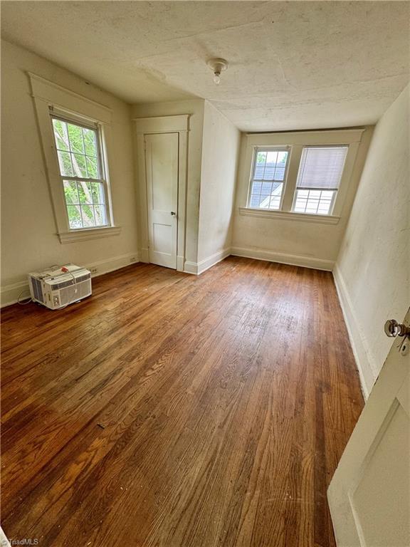 611 W Lexington Avenue