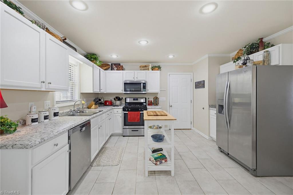 1305 Merlin Circle