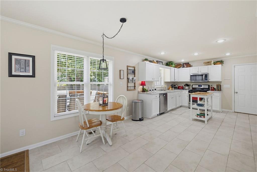 1305 Merlin Circle