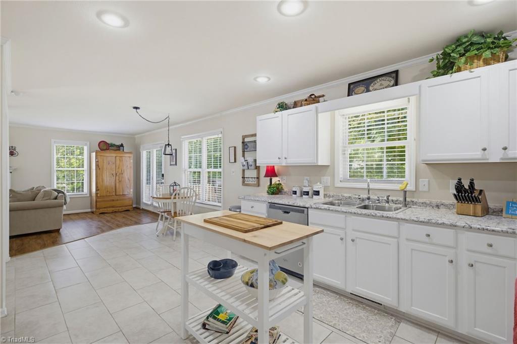 1305 Merlin Circle