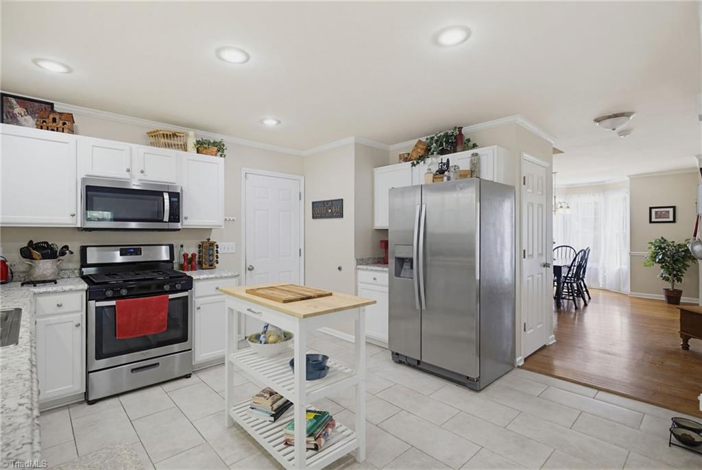 1305 Merlin Circle