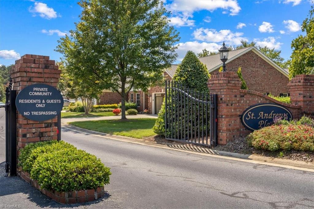 1055 Saint Michaels Lane