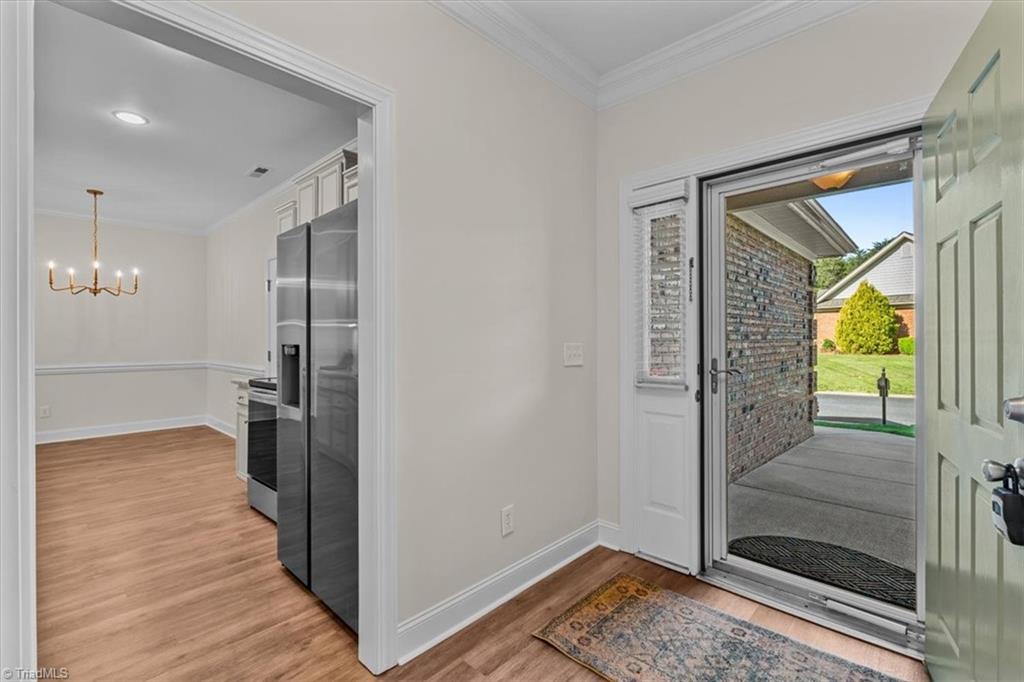 1055 Saint Michaels Lane