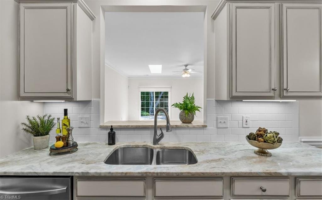 1055 Saint Michaels Lane