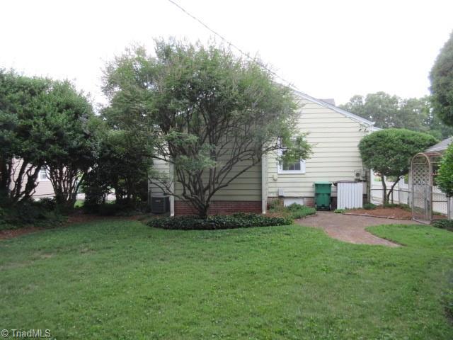 625 W Westwood Avenue
