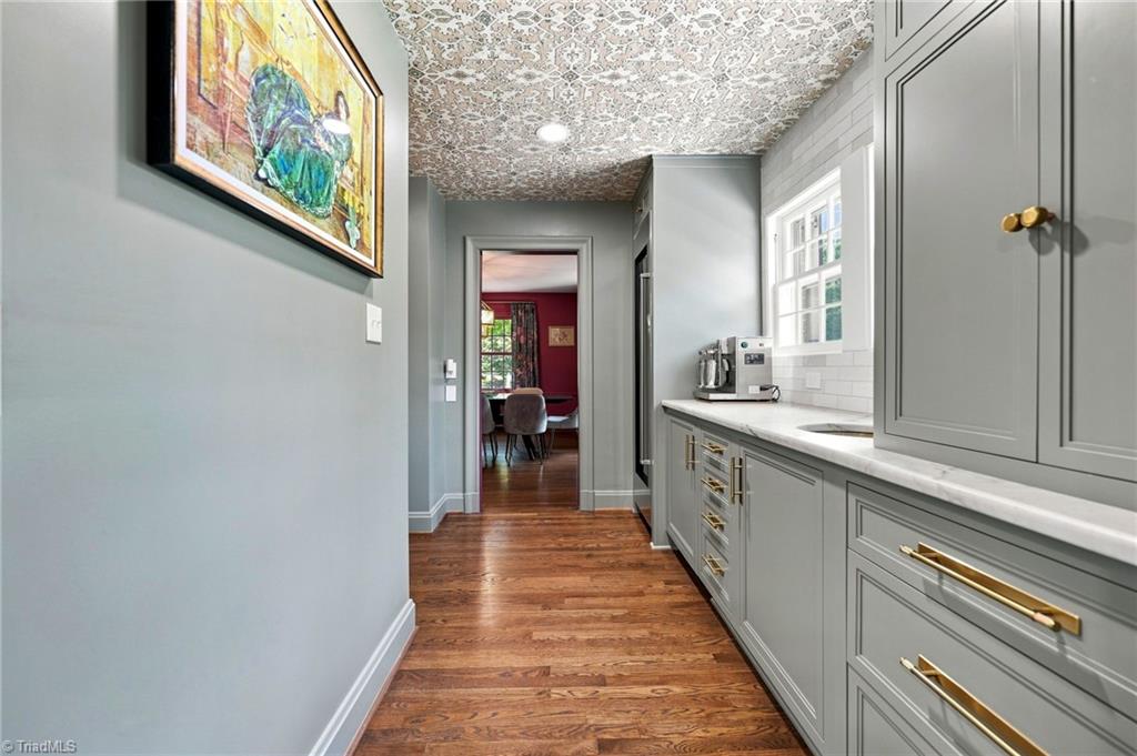 708 Florham Drive
