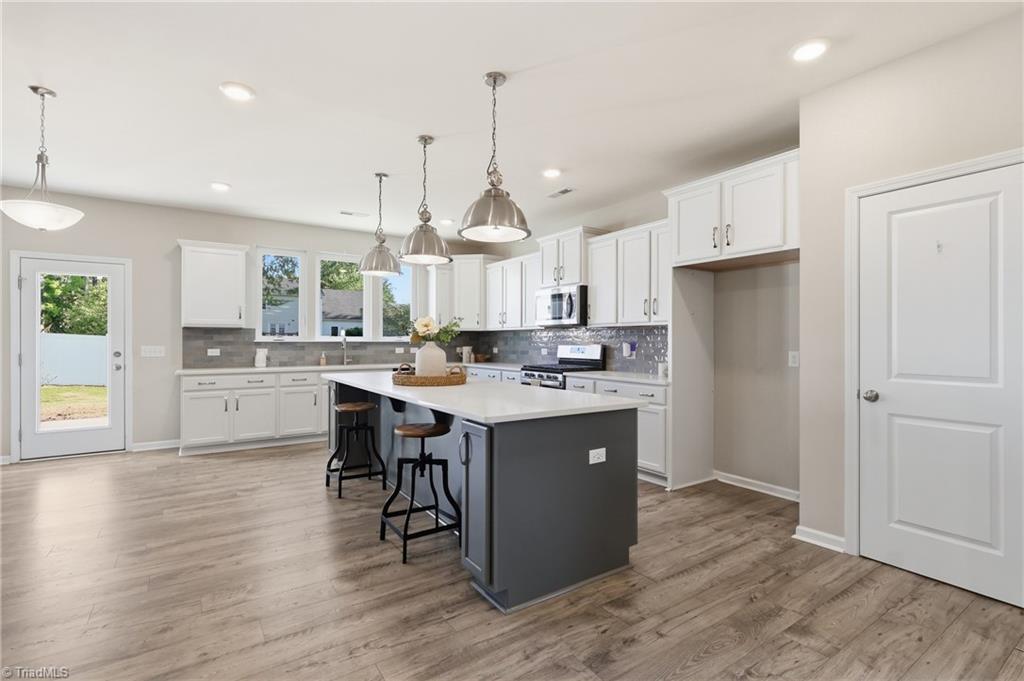 2404 Dukes Hollow Court