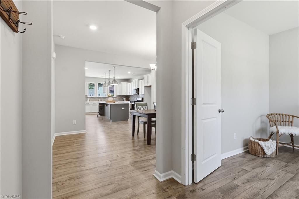 2404 Dukes Hollow Court