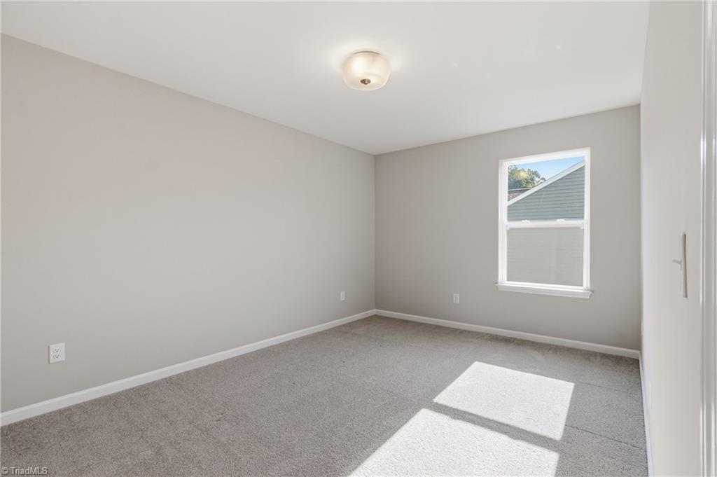 2404 Dukes Hollow Court