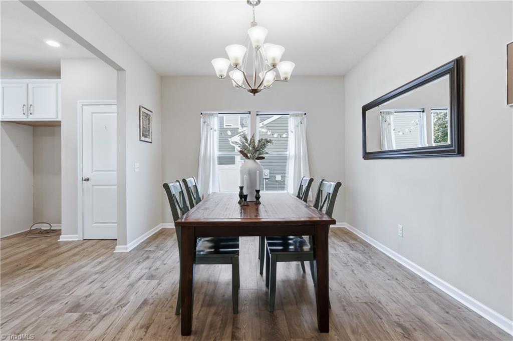 2404 Dukes Hollow Court