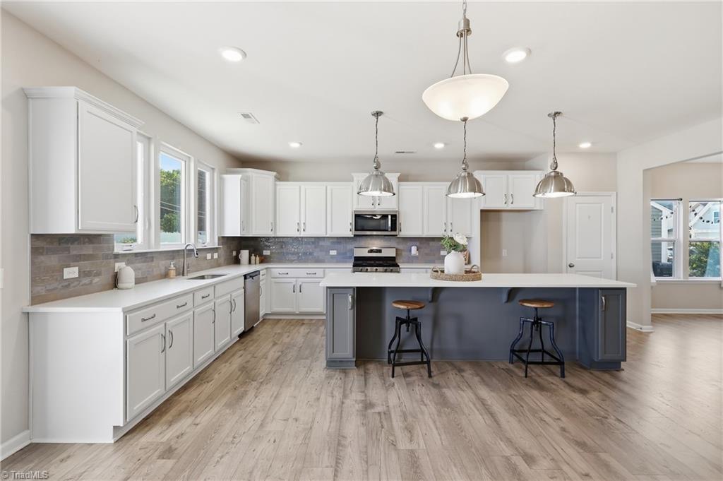 2404 Dukes Hollow Court
