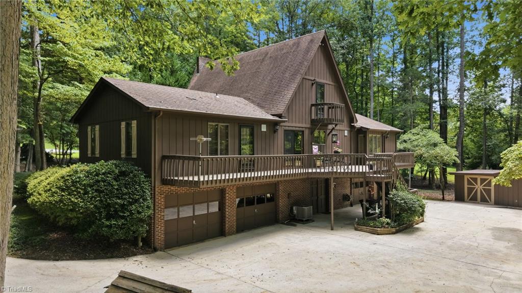 4401 Oakview Drive