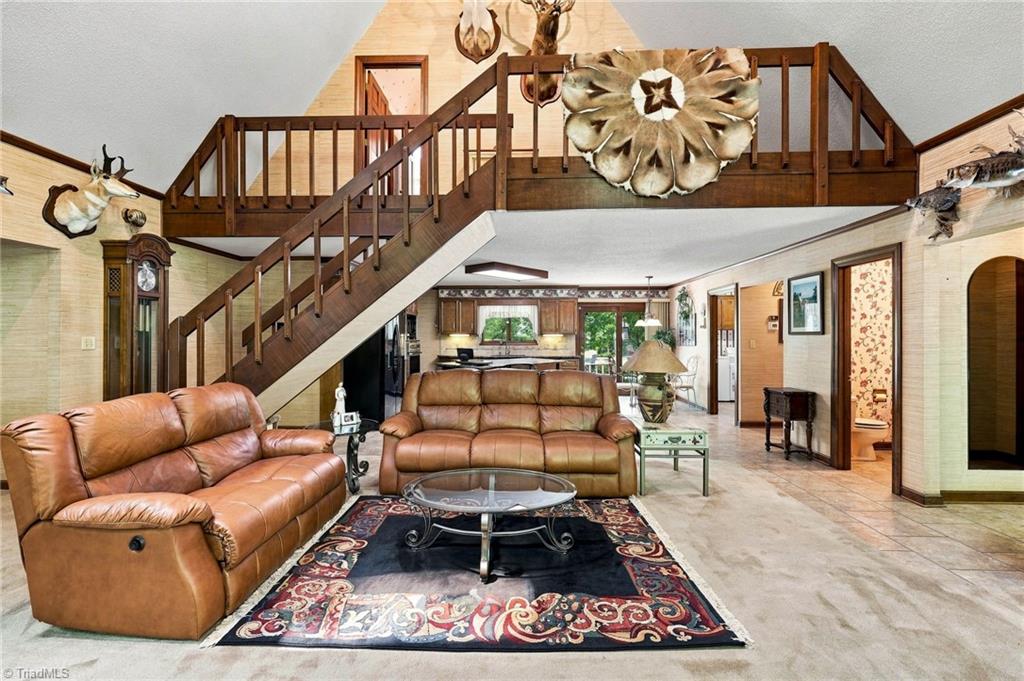 4401 Oakview Drive