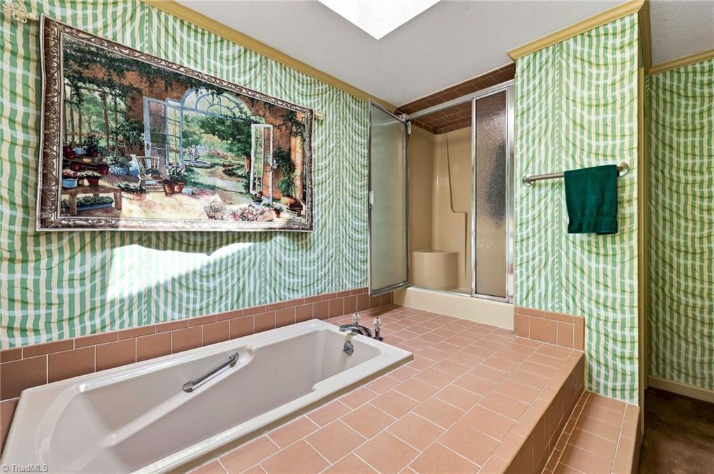 4401 Oakview Drive