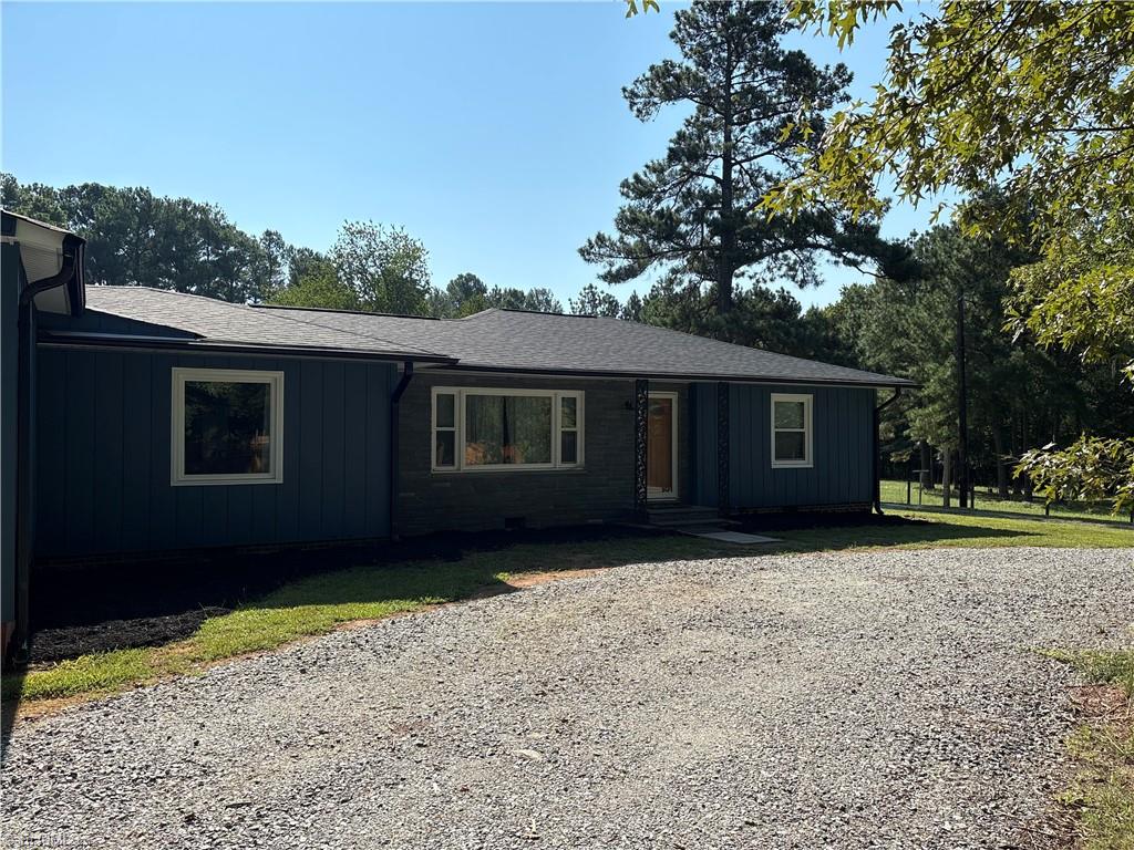 105 Old Nc Highway 109