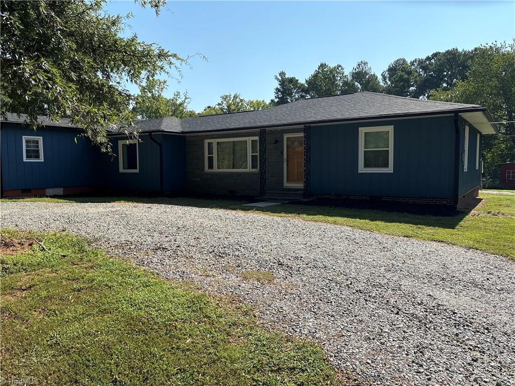105 Old Nc Highway 109