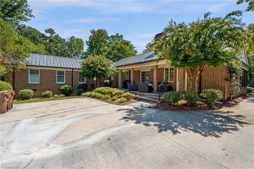 1110 Forest Hill Drive