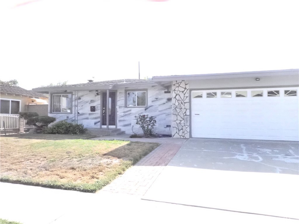 16561 Monroe Lane