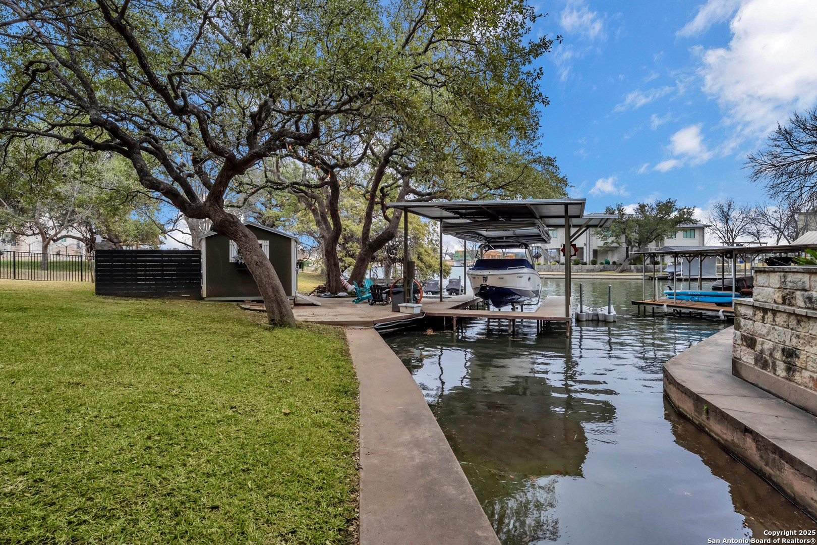 211 Elm Lodge Dr