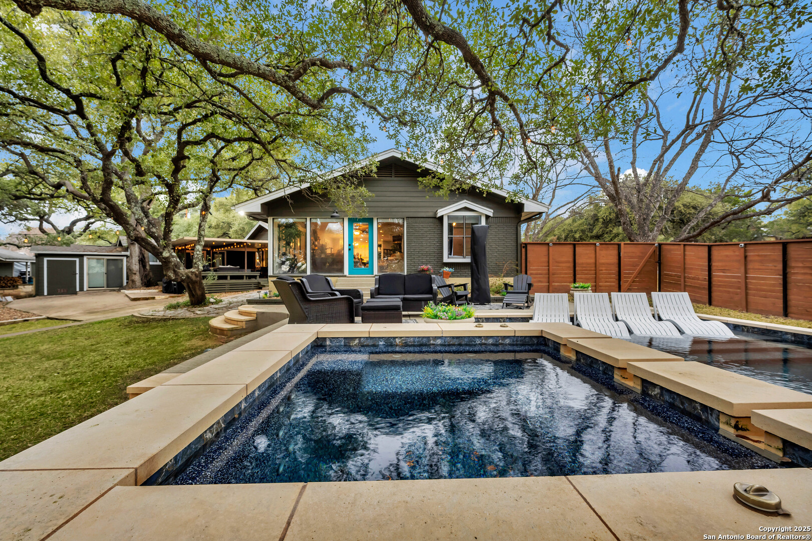211 Elm Lodge Dr