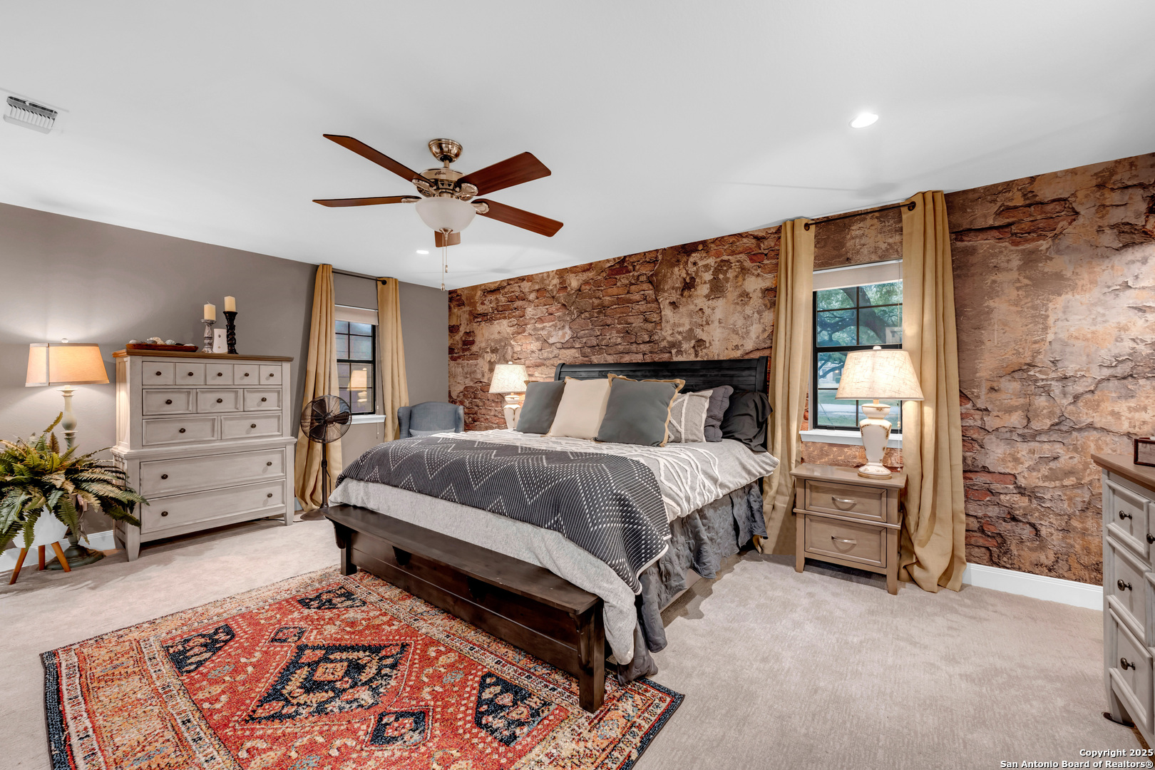 211 Elm Lodge Dr