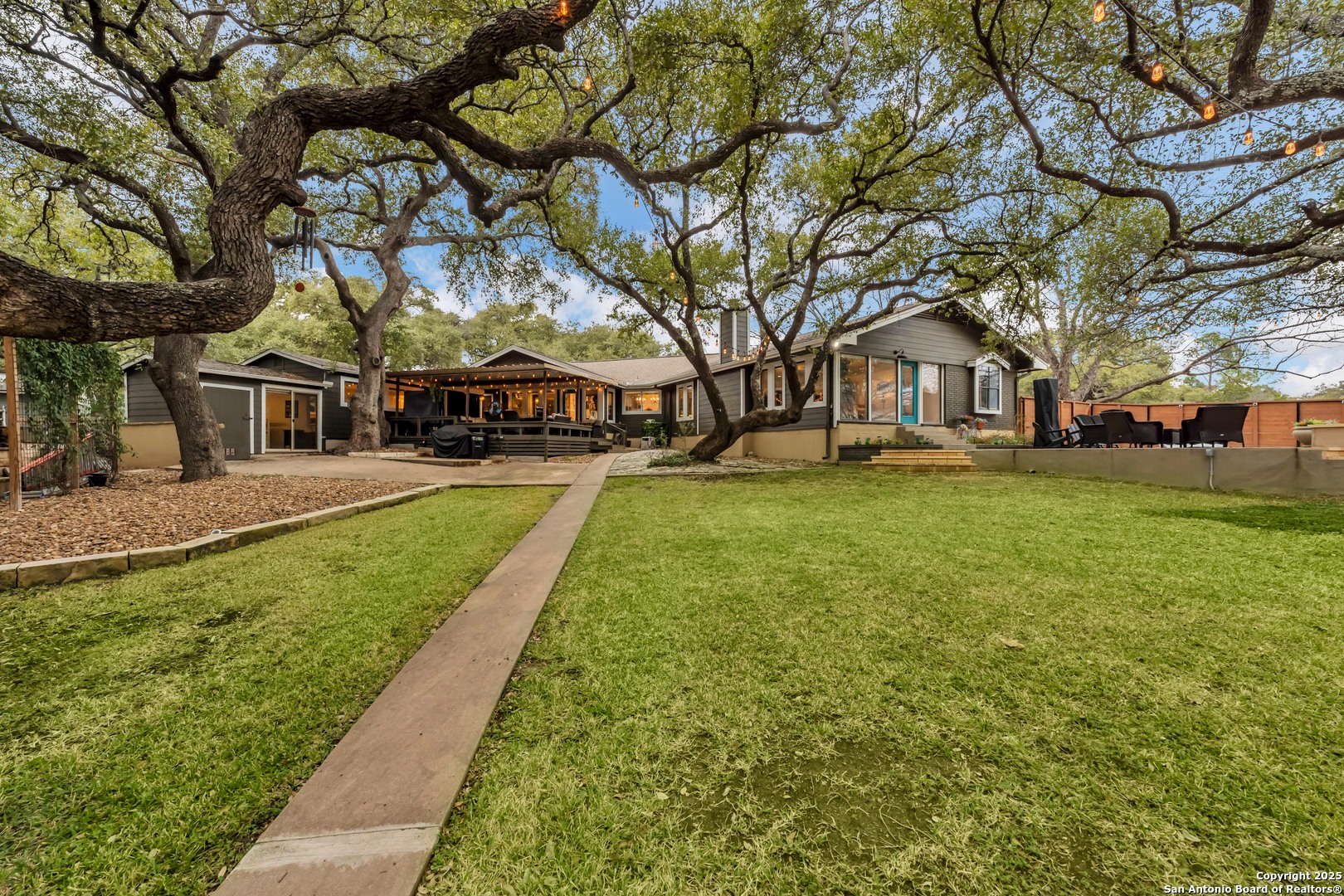 211 Elm Lodge Dr