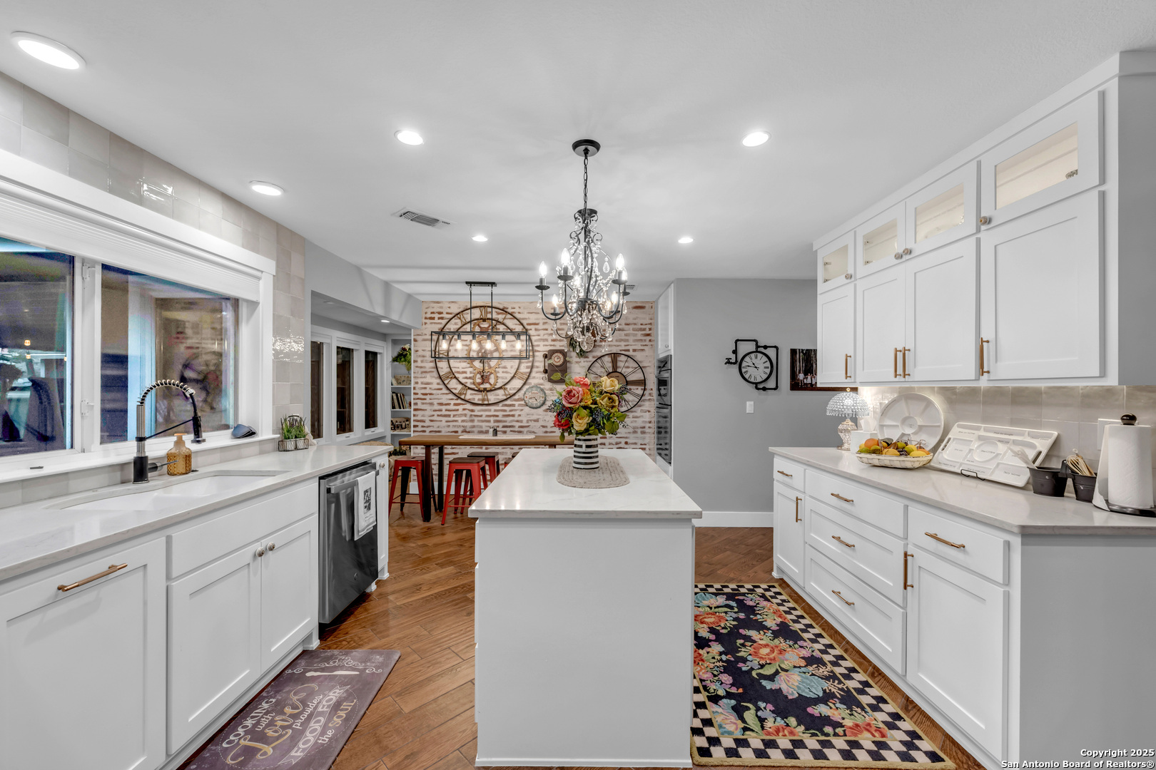 211 Elm Lodge Dr