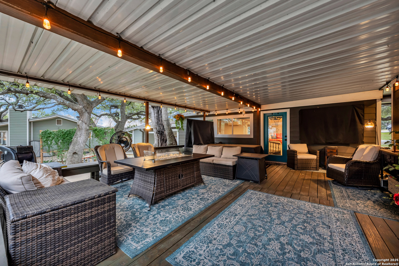 211 Elm Lodge Dr