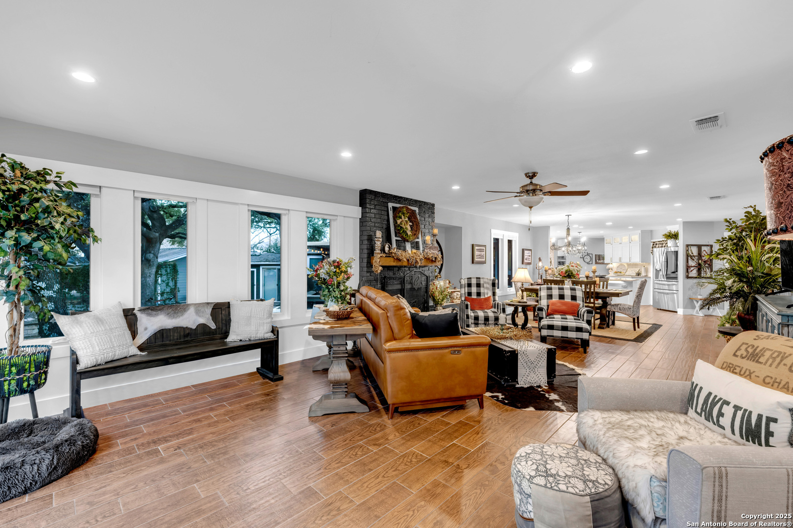 211 Elm Lodge Dr